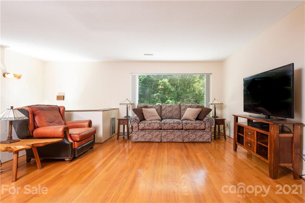 263 Erwin Hills Road Asheville NC 28806