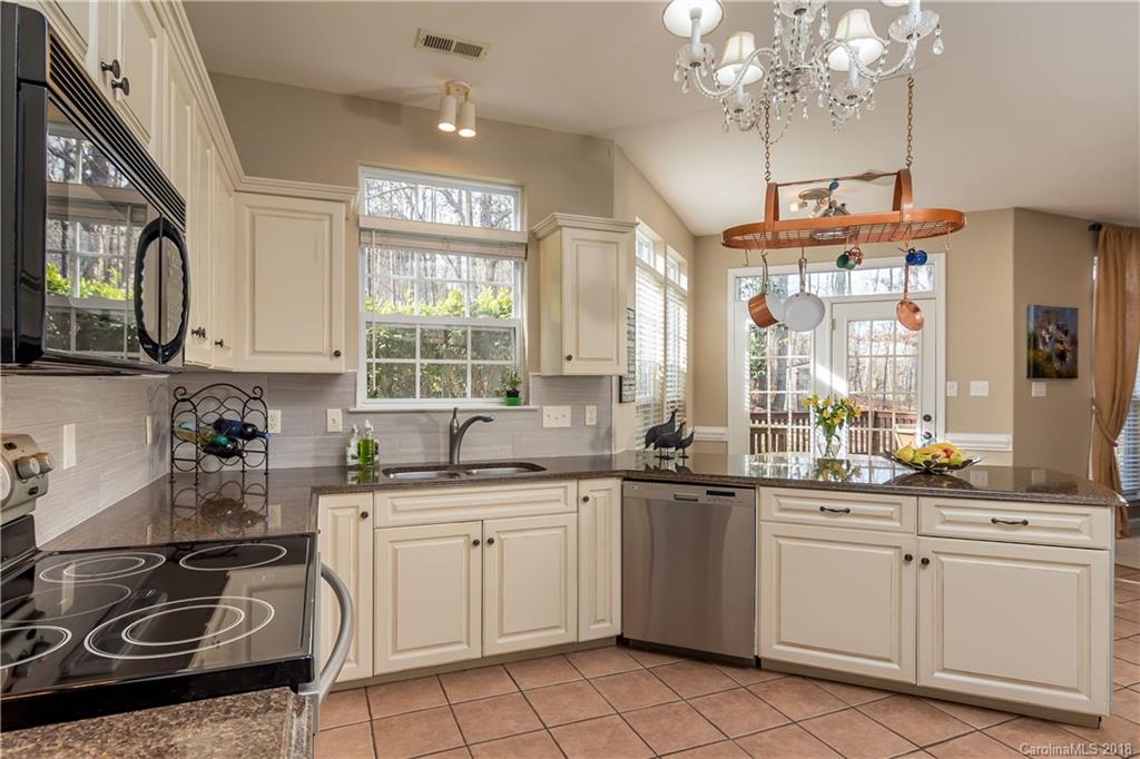 15006 Strathmoor Drive Charlotte NC 28277