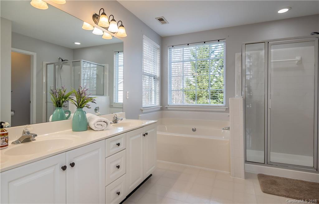 15006 Strathmoor Drive Charlotte NC 28277