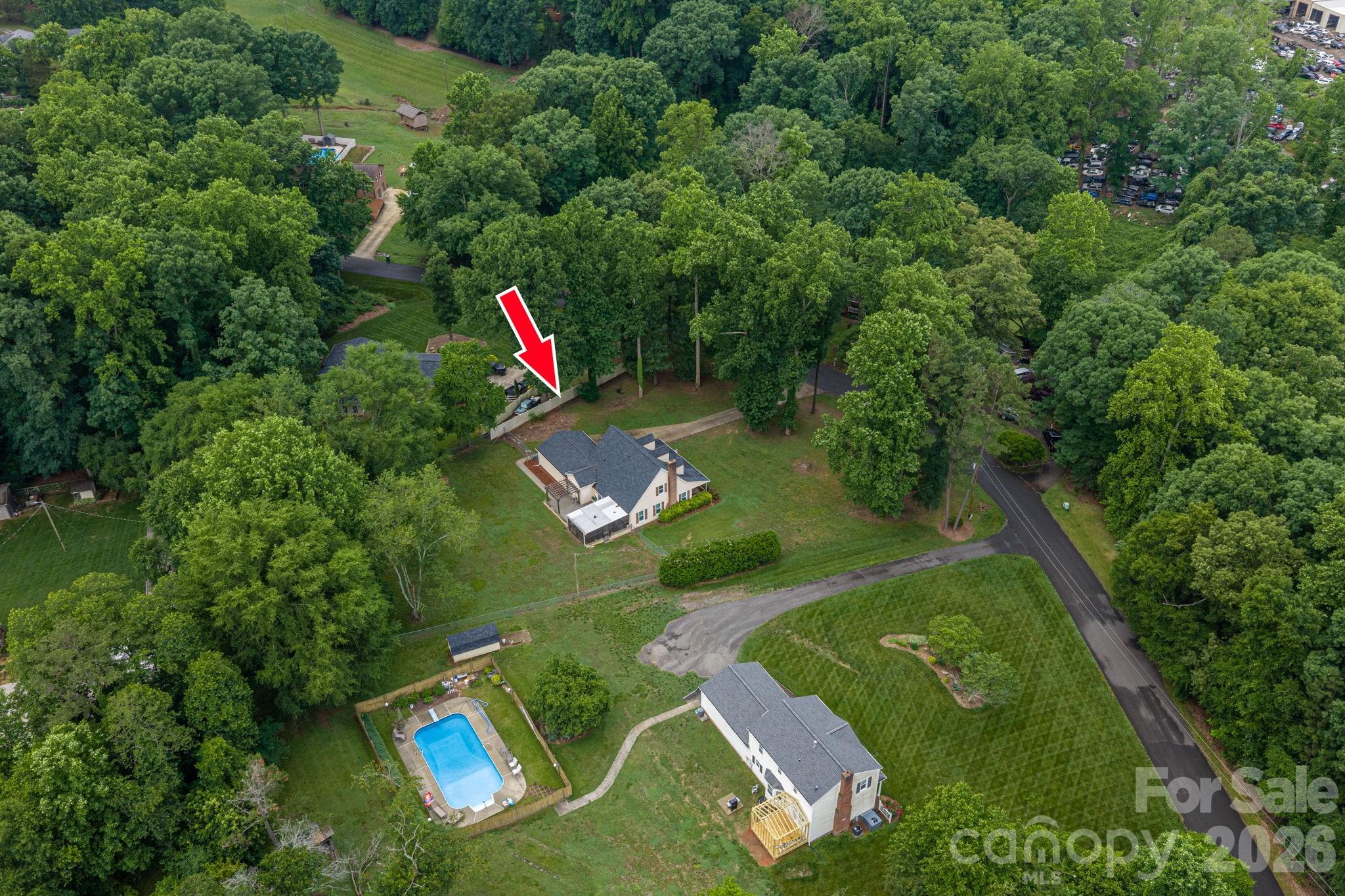 2402 Elmwood Circle Dallas NC 28034