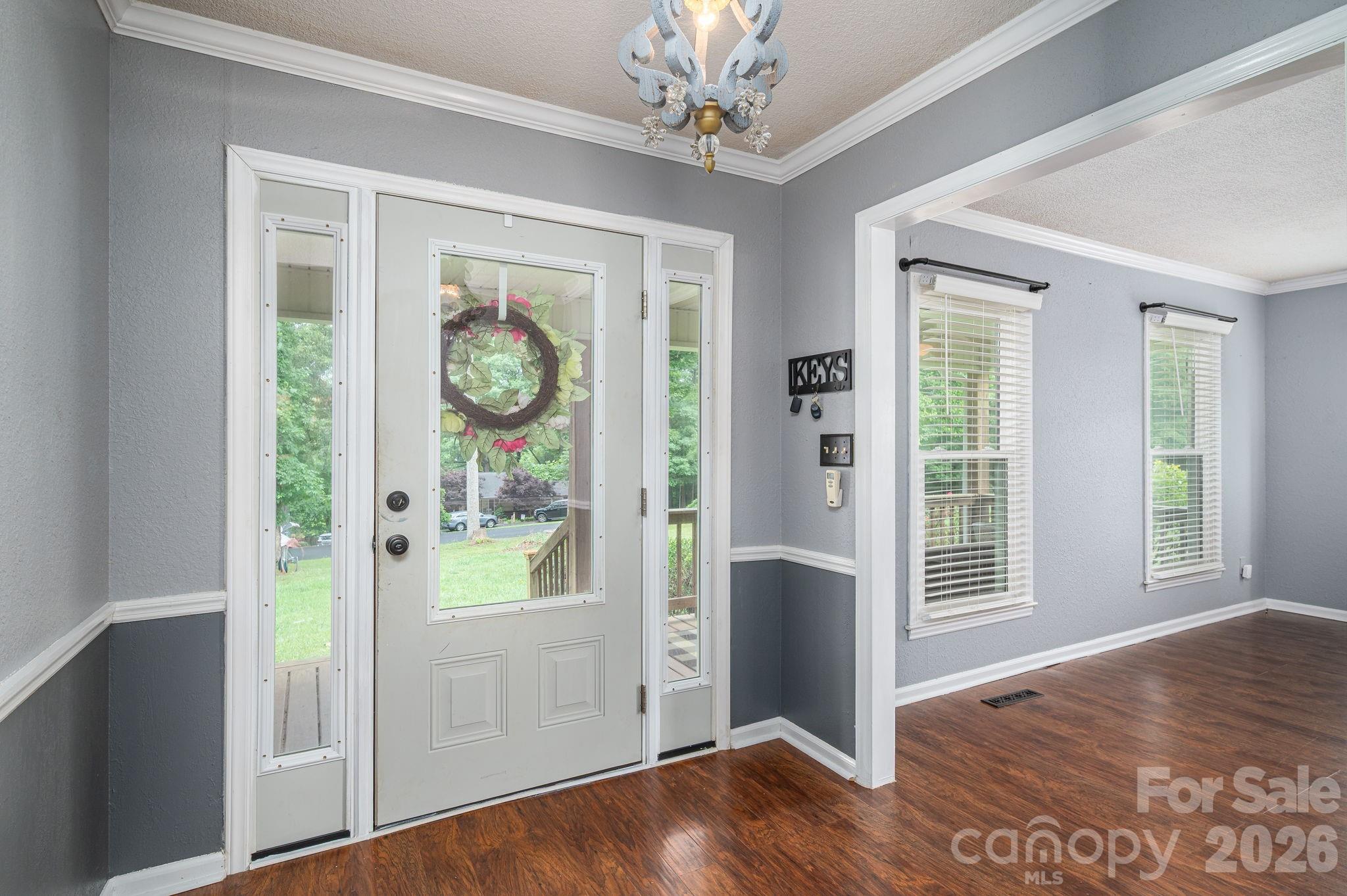 2402 Elmwood Circle Dallas NC 28034