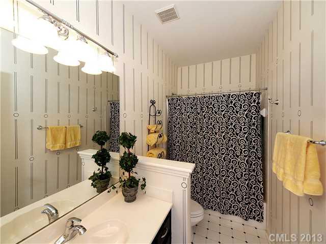 12434 Tolland Lane Charlotte NC 28277