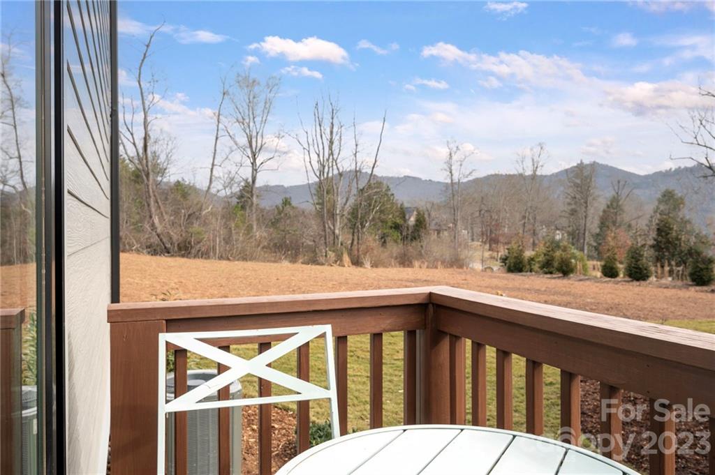 81 Elk Mountain Scenic Highway Asheville NC 28804