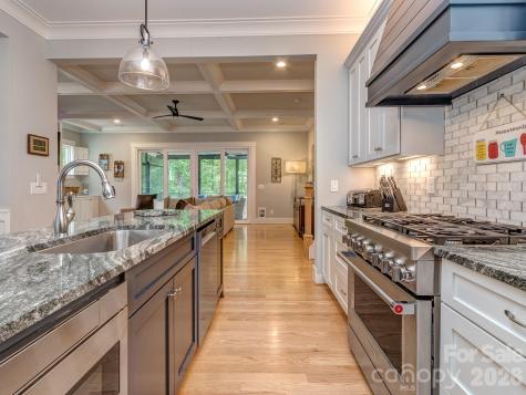 14124 Shelburne Village Drive Charlotte NC 28278