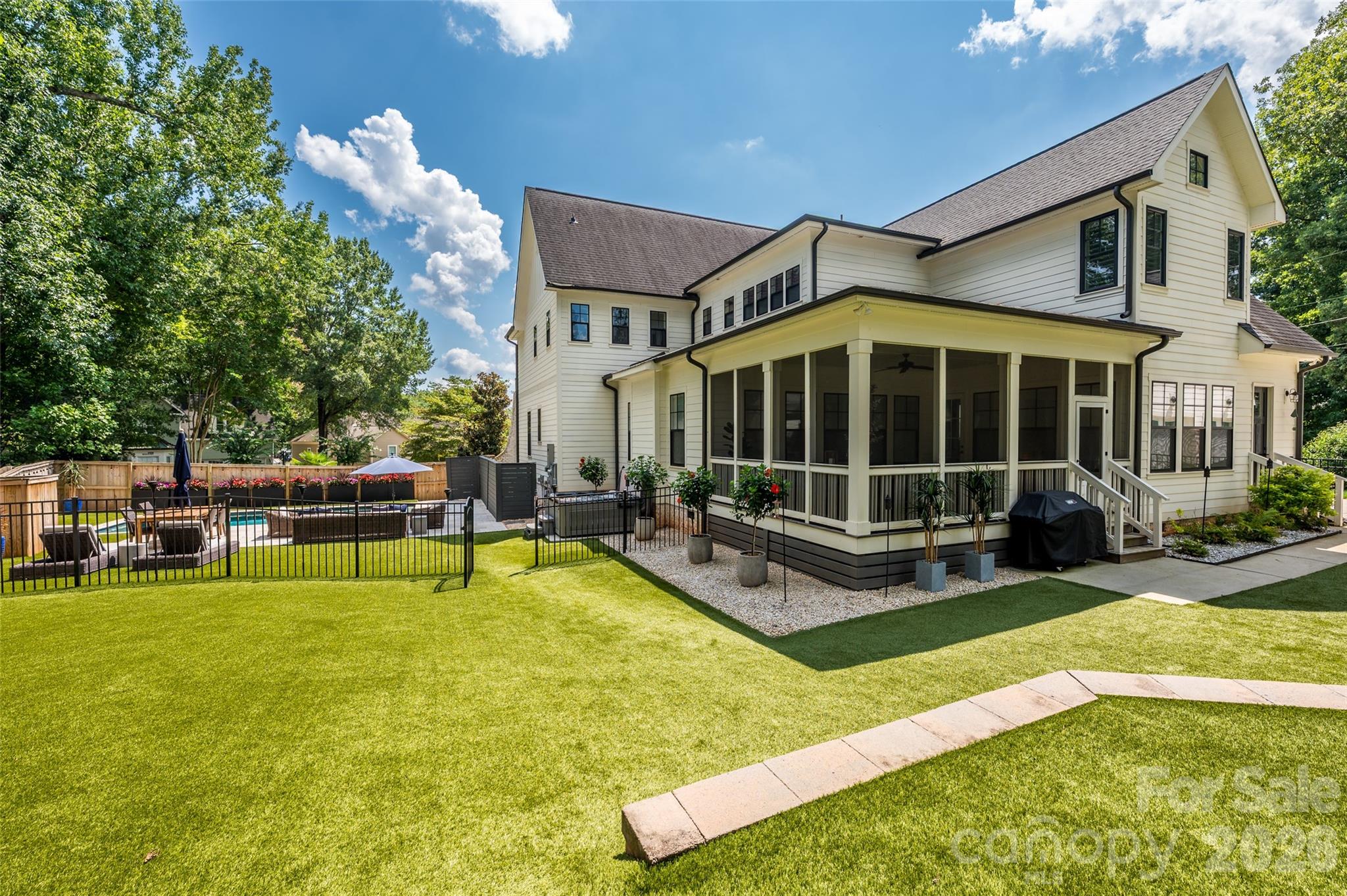 4325 Tangle Drive Charlotte NC 28211
