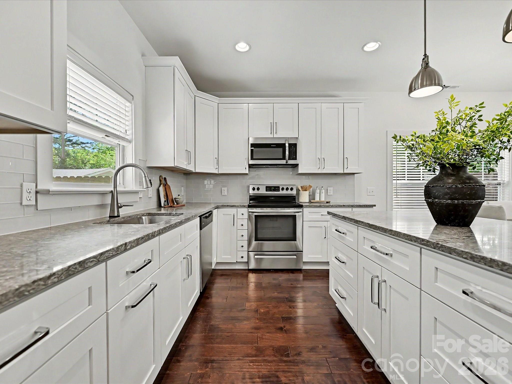 1216 Lomax Avenue Charlotte NC 28211