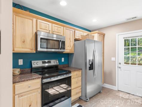 24 Hilldale Road Asheville NC 28803