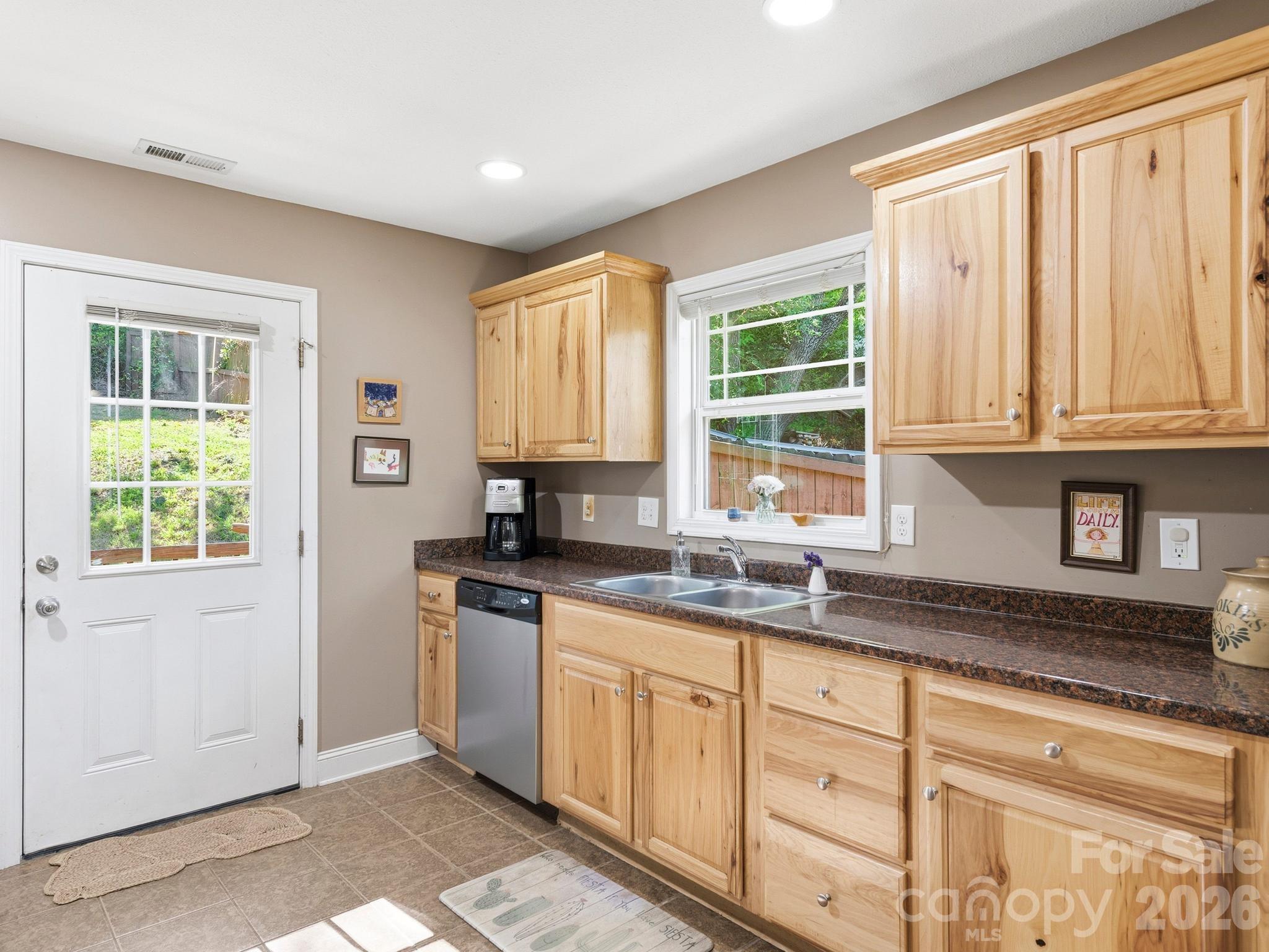 24 Hilldale Road Asheville NC 28803