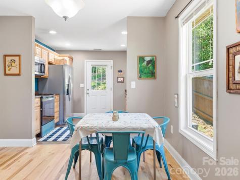 24 Hilldale Road Asheville NC 28803