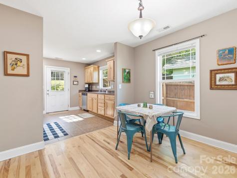 24 Hilldale Road Asheville NC 28803