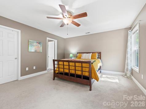 24 Hilldale Road Asheville NC 28803