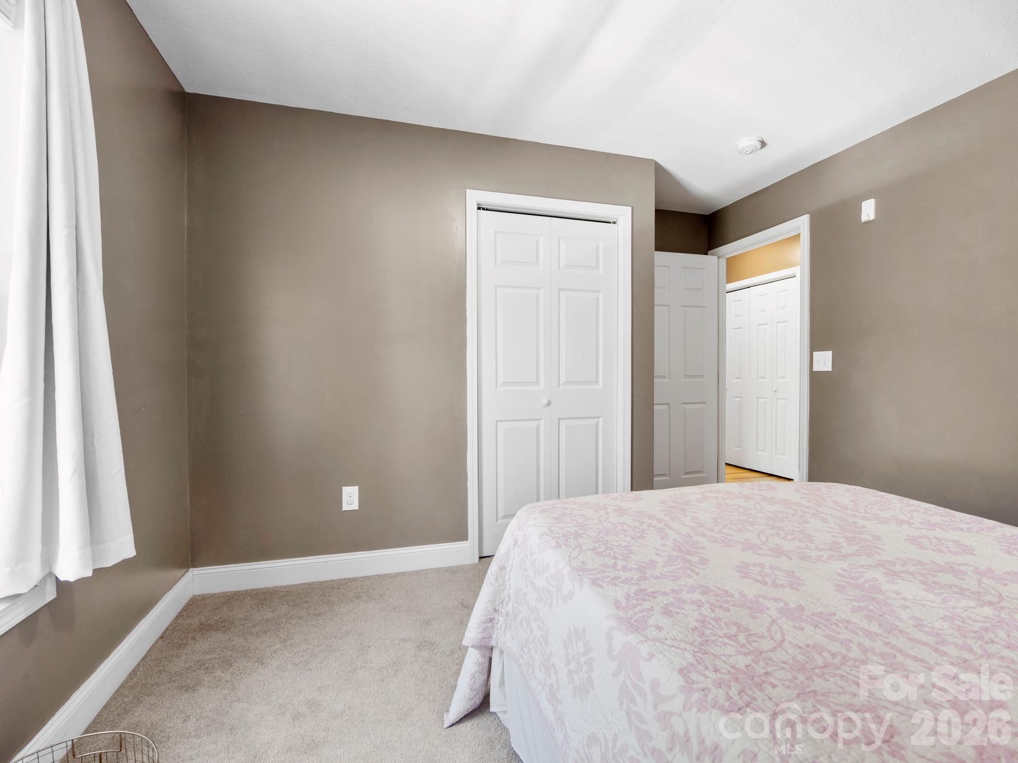 24 Hilldale Road Asheville NC 28803