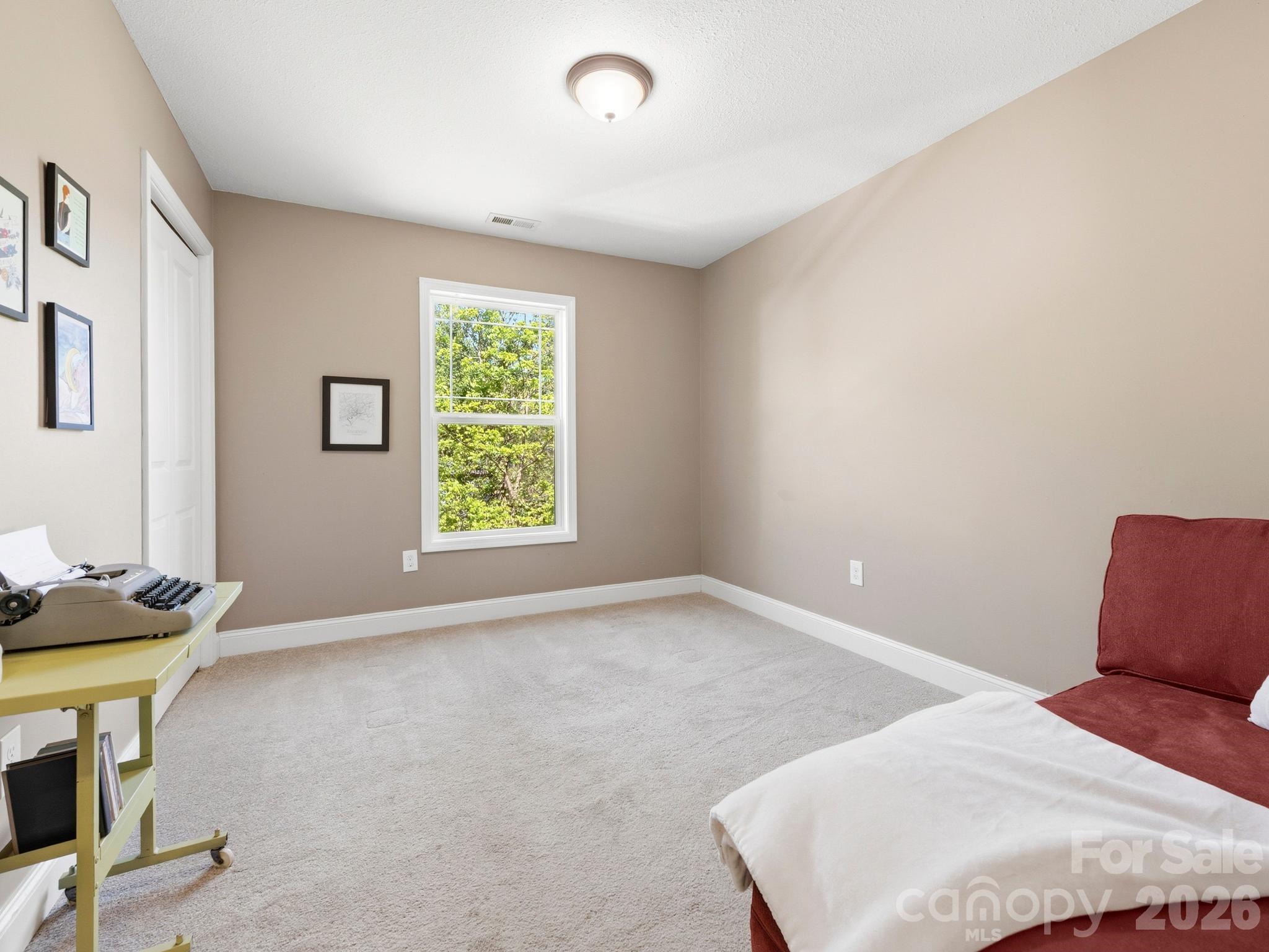 24 Hilldale Road Asheville NC 28803