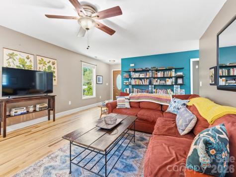 24 Hilldale Road Asheville NC 28803