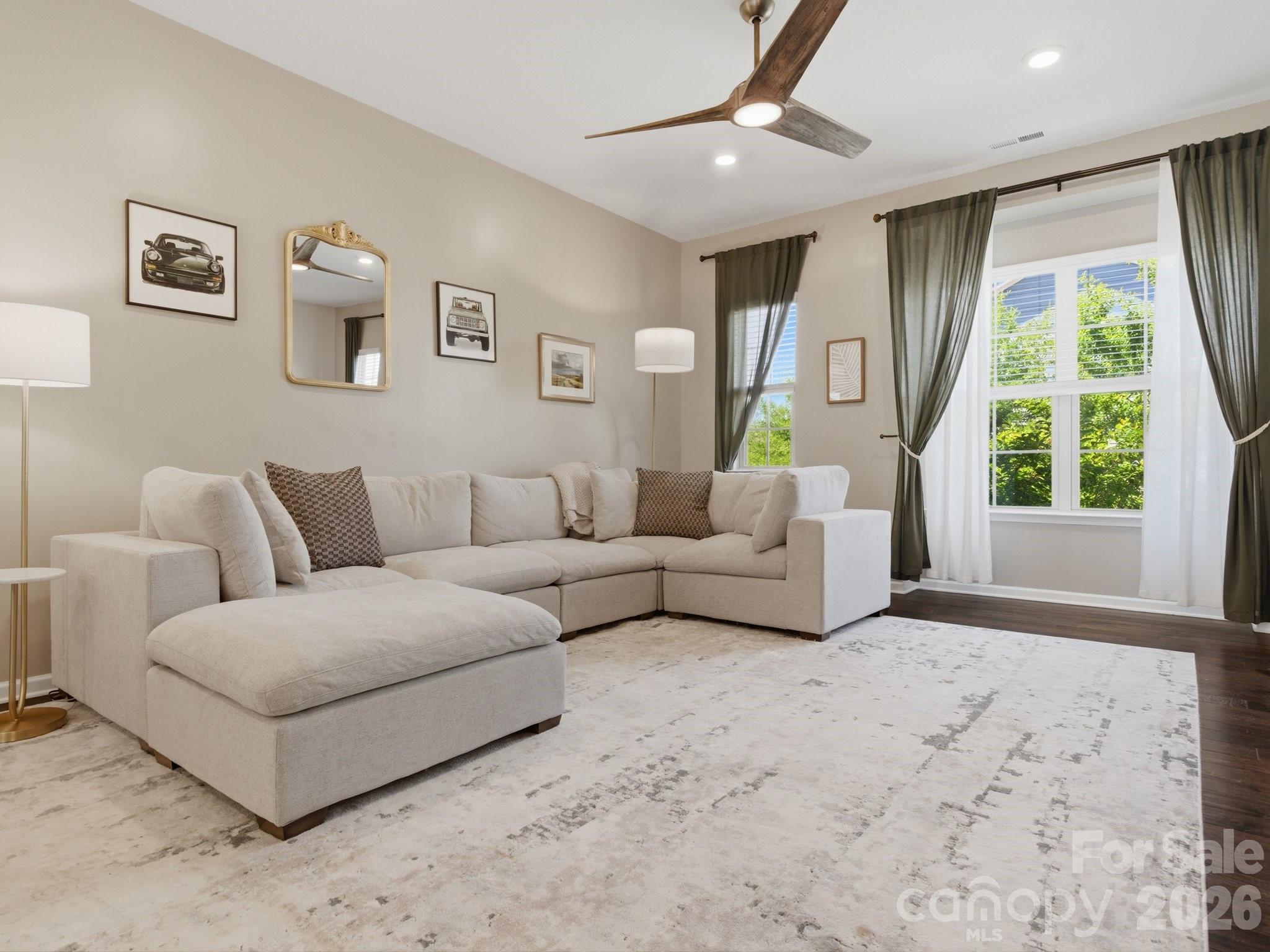 9812 Ainslie Downs Street Charlotte NC 28273
