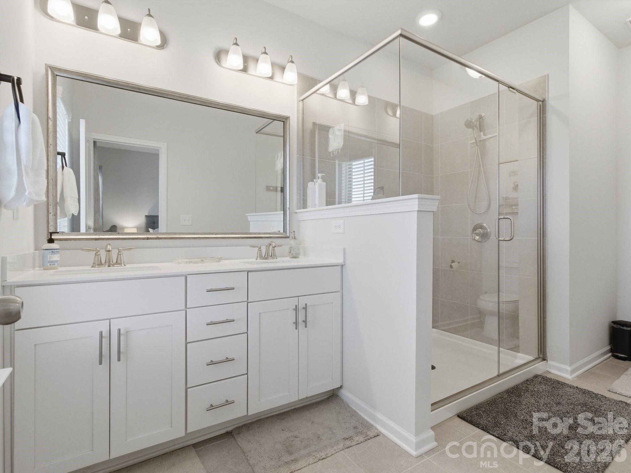 9812 Ainslie Downs Street Charlotte NC 28273