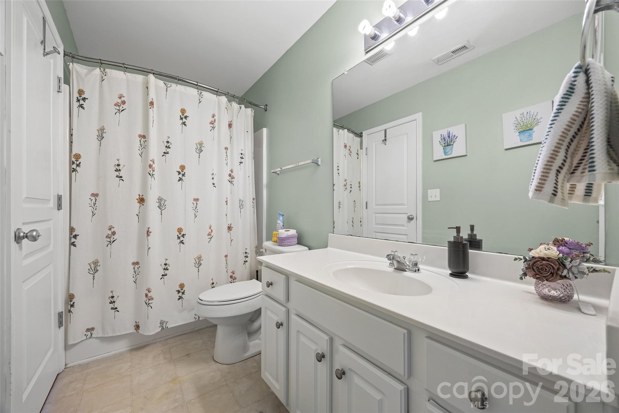 1805 Crabapple Tree Lane Charlotte NC 28214