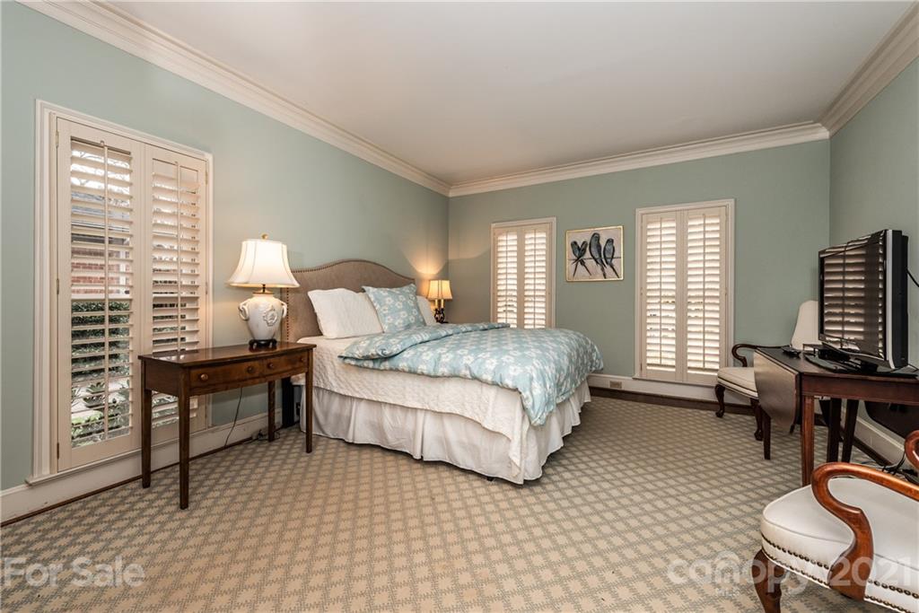 2417 Calais Place Charlotte NC 28211