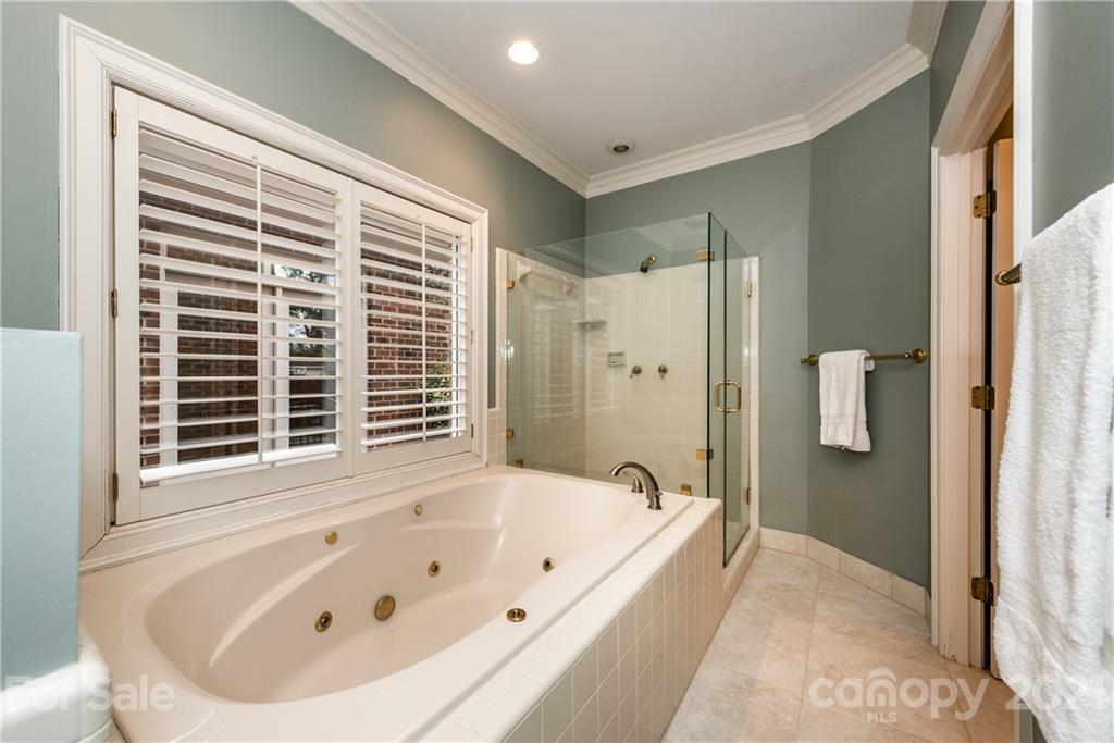 2417 Calais Place Charlotte NC 28211