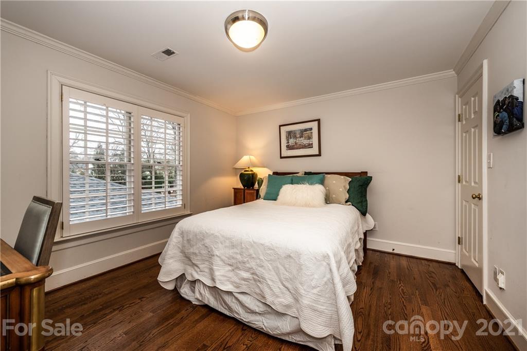 2417 Calais Place Charlotte NC 28211
