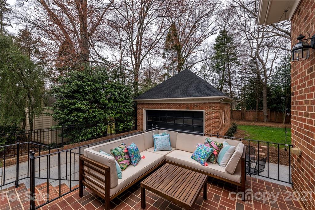 2417 Calais Place Charlotte NC 28211