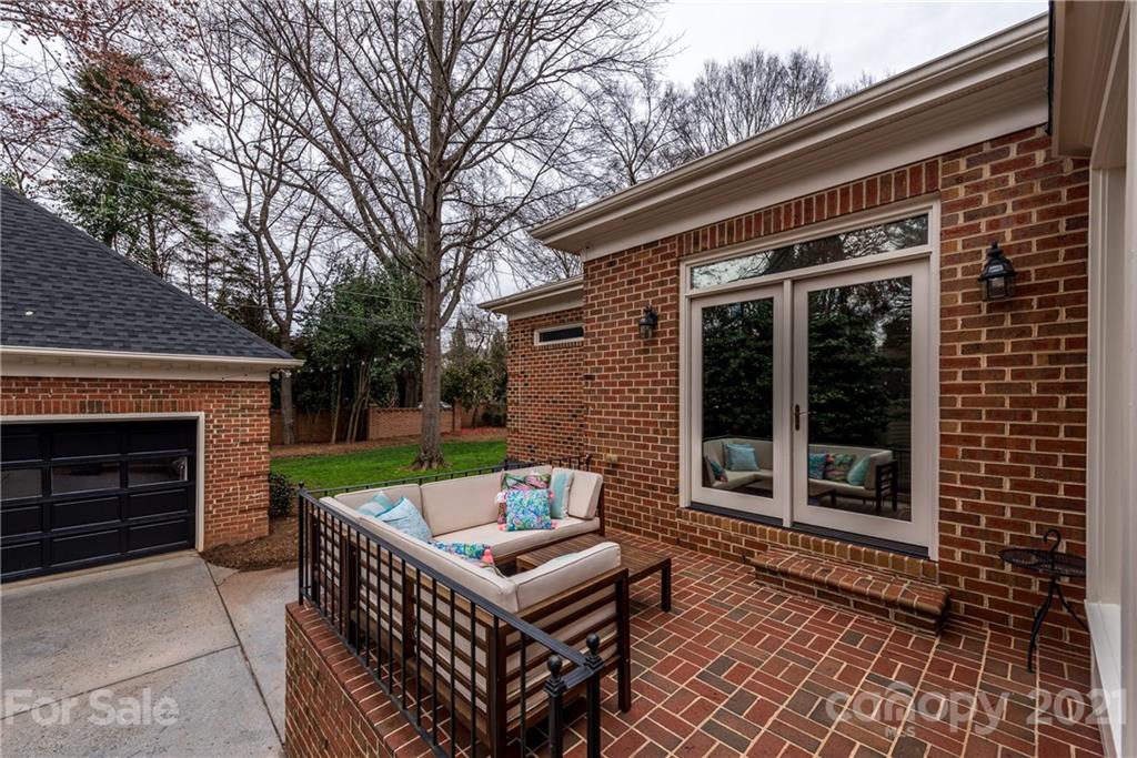 2417 Calais Place Charlotte NC 28211