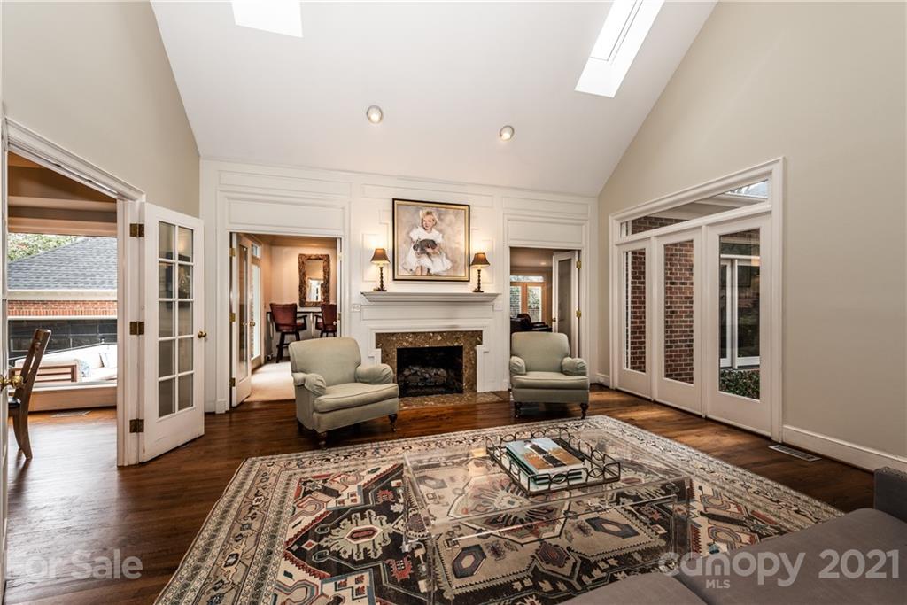 2417 Calais Place Charlotte NC 28211