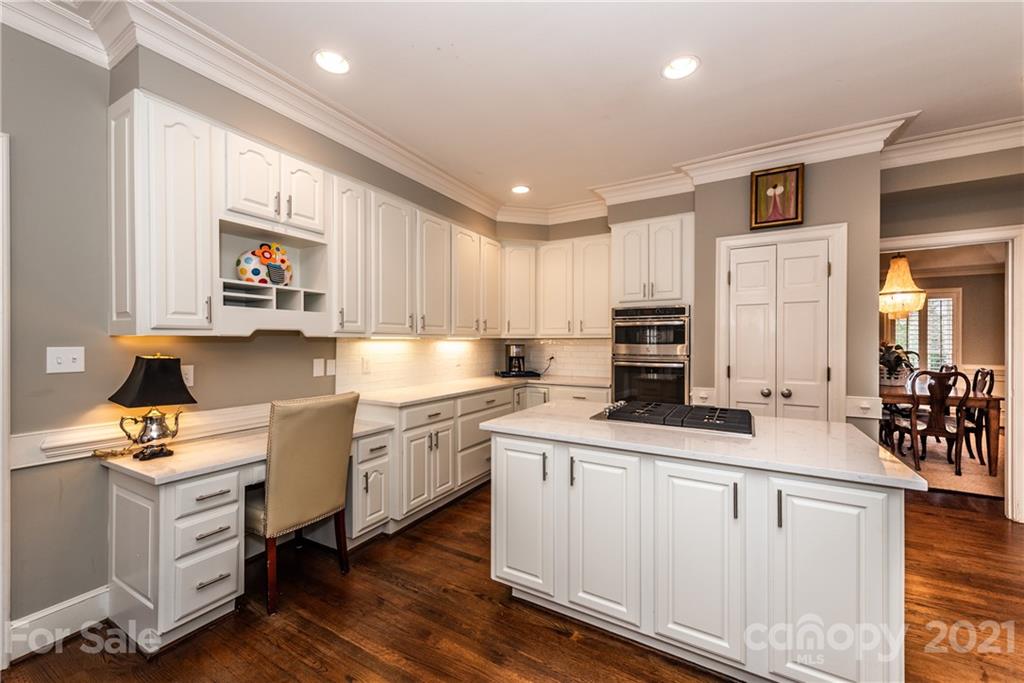 2417 Calais Place Charlotte NC 28211
