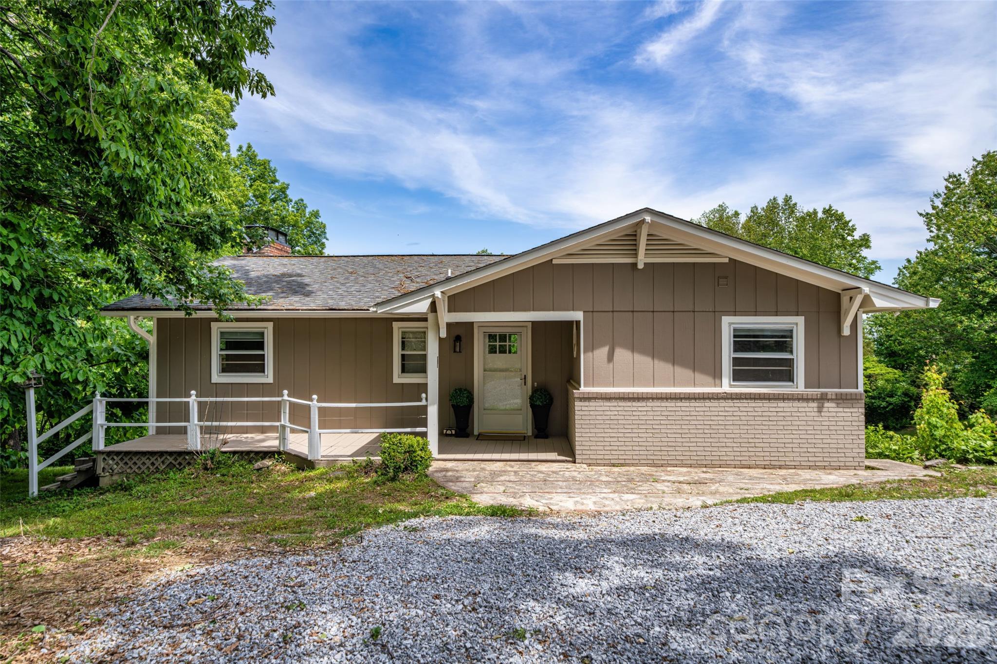 69 Milburn Lane Hendersonville NC 28792