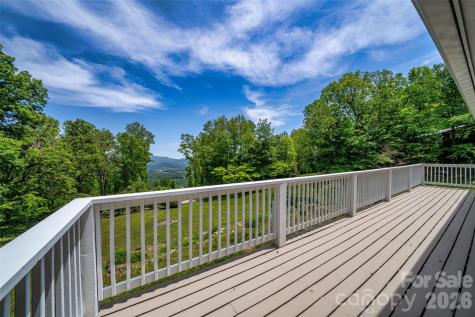 69 Milburn Lane Hendersonville NC 28792