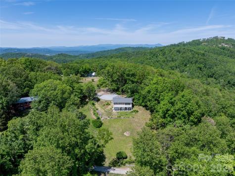 69 Milburn Lane Hendersonville NC 28792