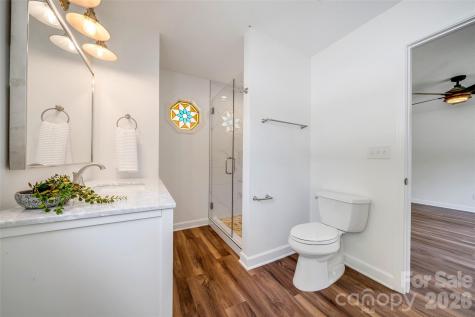69 Milburn Lane Hendersonville NC 28792