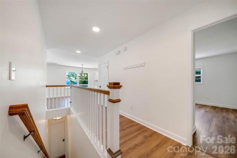 69 Milburn Lane Hendersonville NC 28792