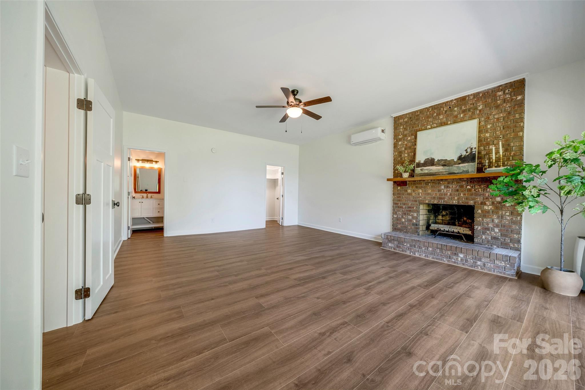 69 Milburn Lane Hendersonville NC 28792