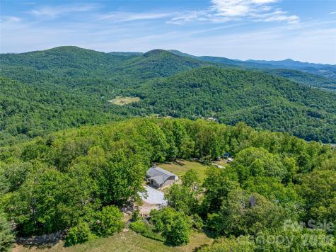 69 Milburn Lane Hendersonville NC 28792