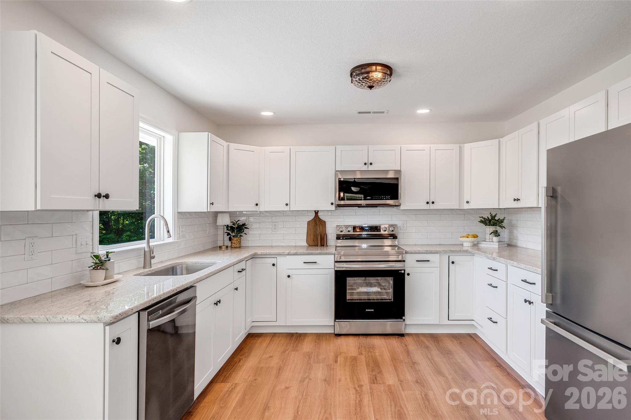 69 Milburn Lane Hendersonville NC 28792
