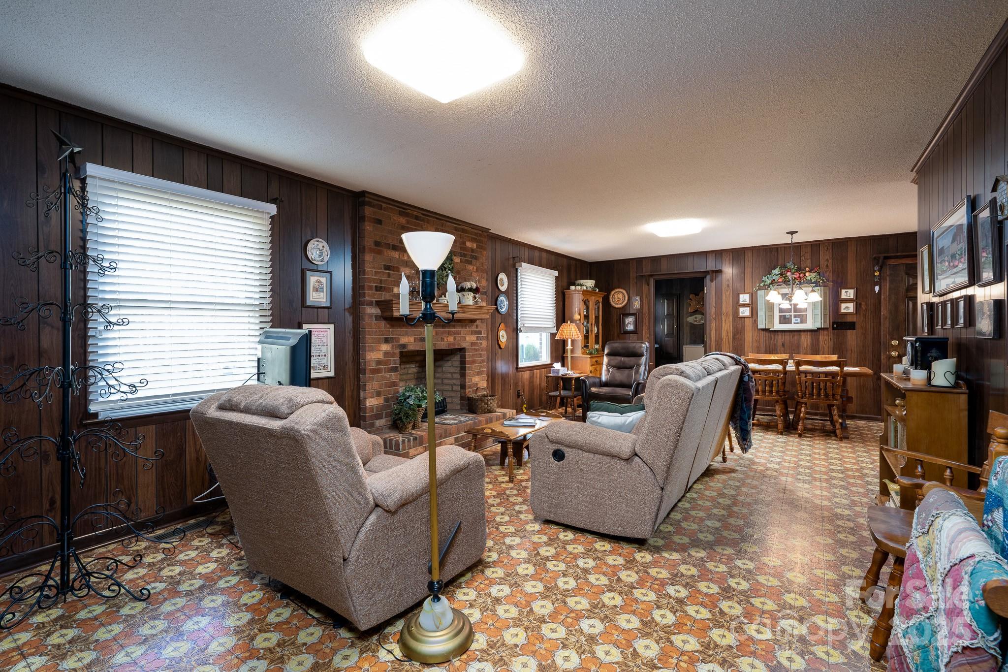 257 Rocky River Road Mooresville NC 28115