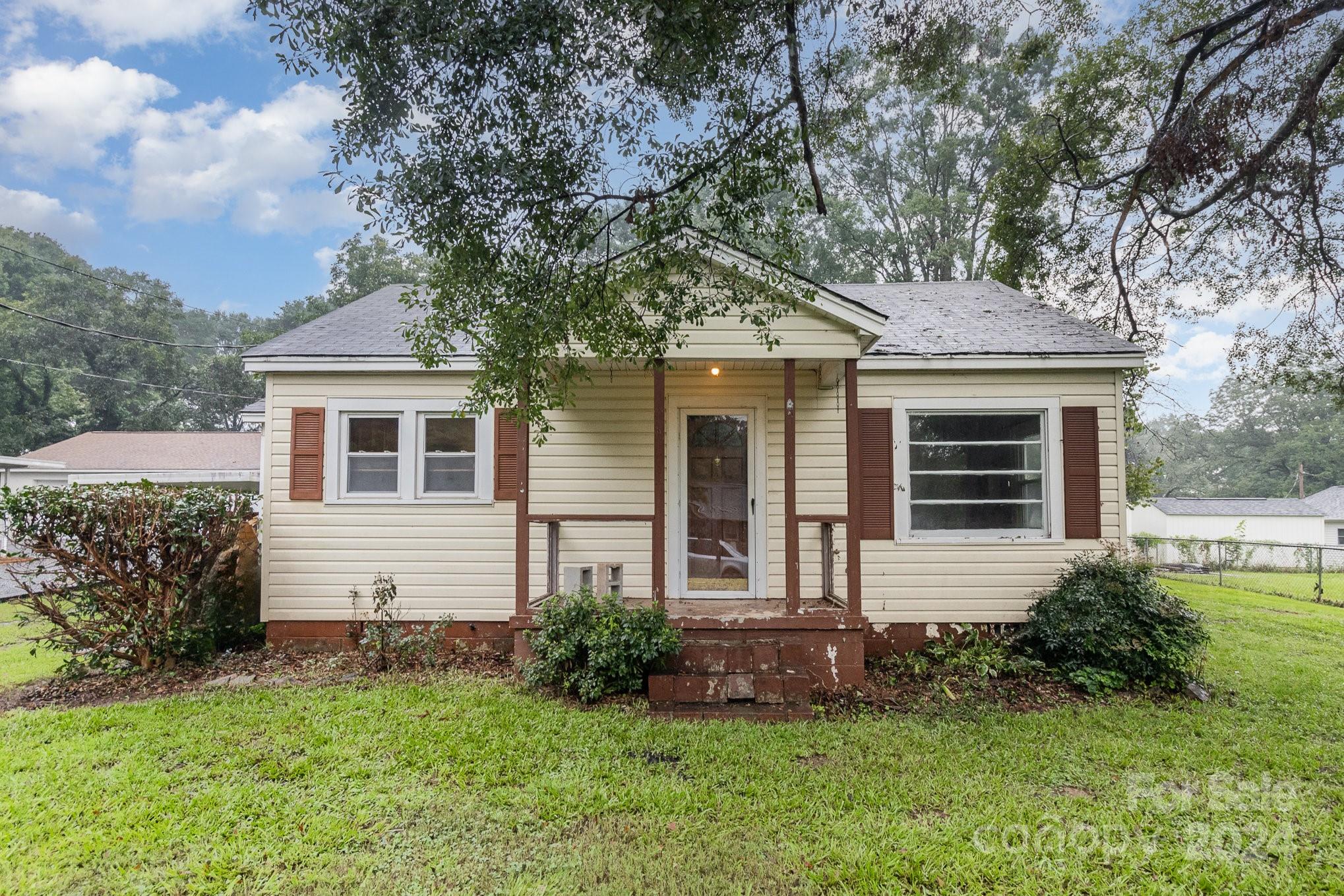 102 Cline Street Mount Holly NC 28120