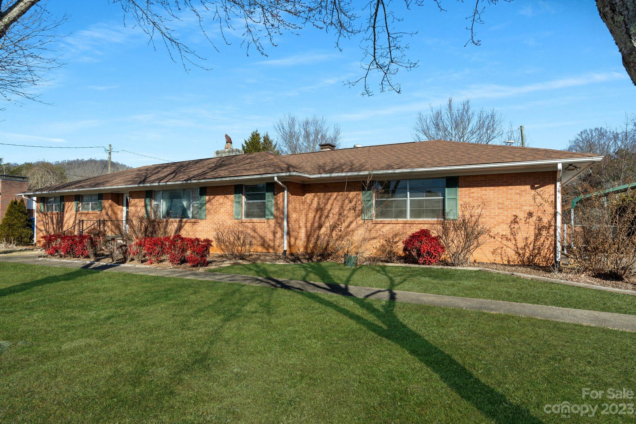 5 Meadowlark Road Asheville NC 28805