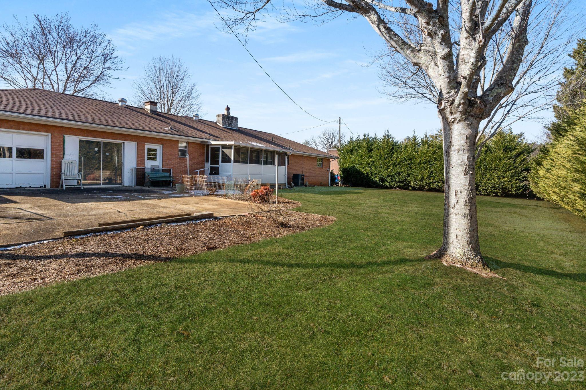 5 Meadowlark Road Asheville NC 28805