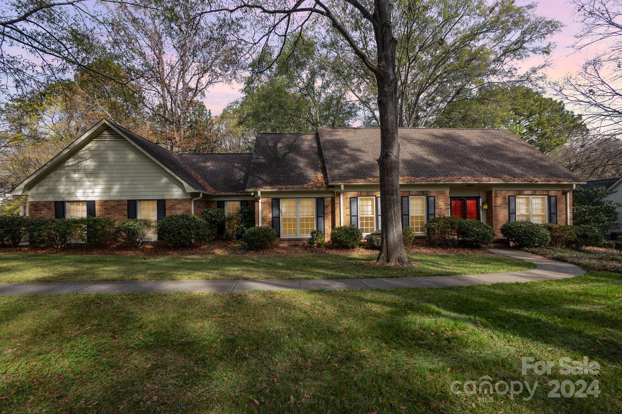 4711 Mcalpine Farm Road Charlotte NC 28226