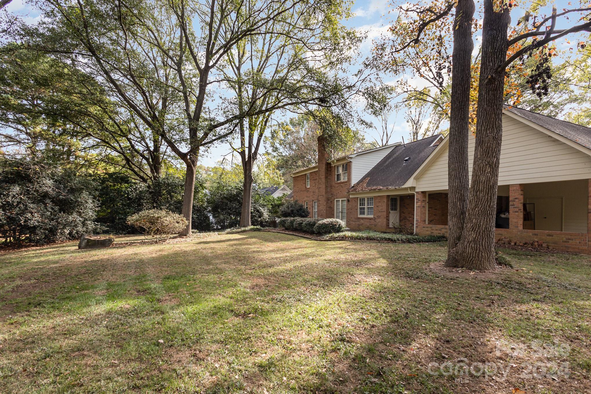 4711 Mcalpine Farm Road Charlotte NC 28226