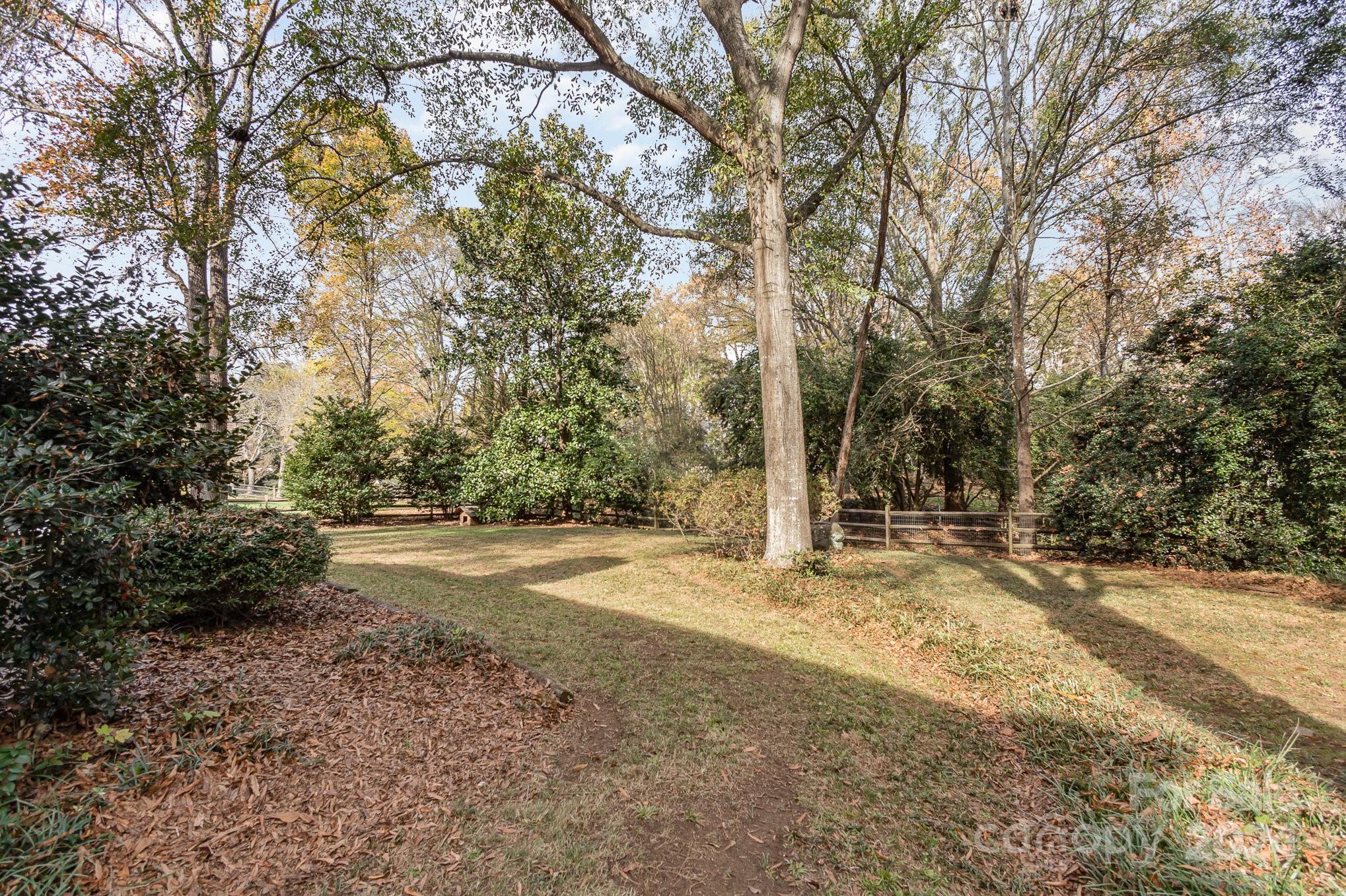 4711 Mcalpine Farm Road Charlotte NC 28226