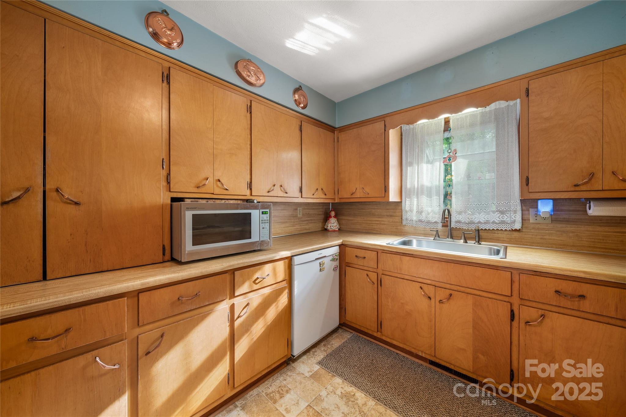 335 Lake Circle Drive Hendersonville NC 28792