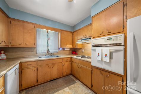 335 Lake Circle Drive Hendersonville NC 28792