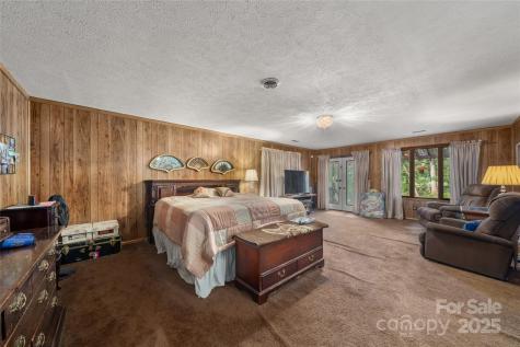 335 Lake Circle Drive Hendersonville NC 28792