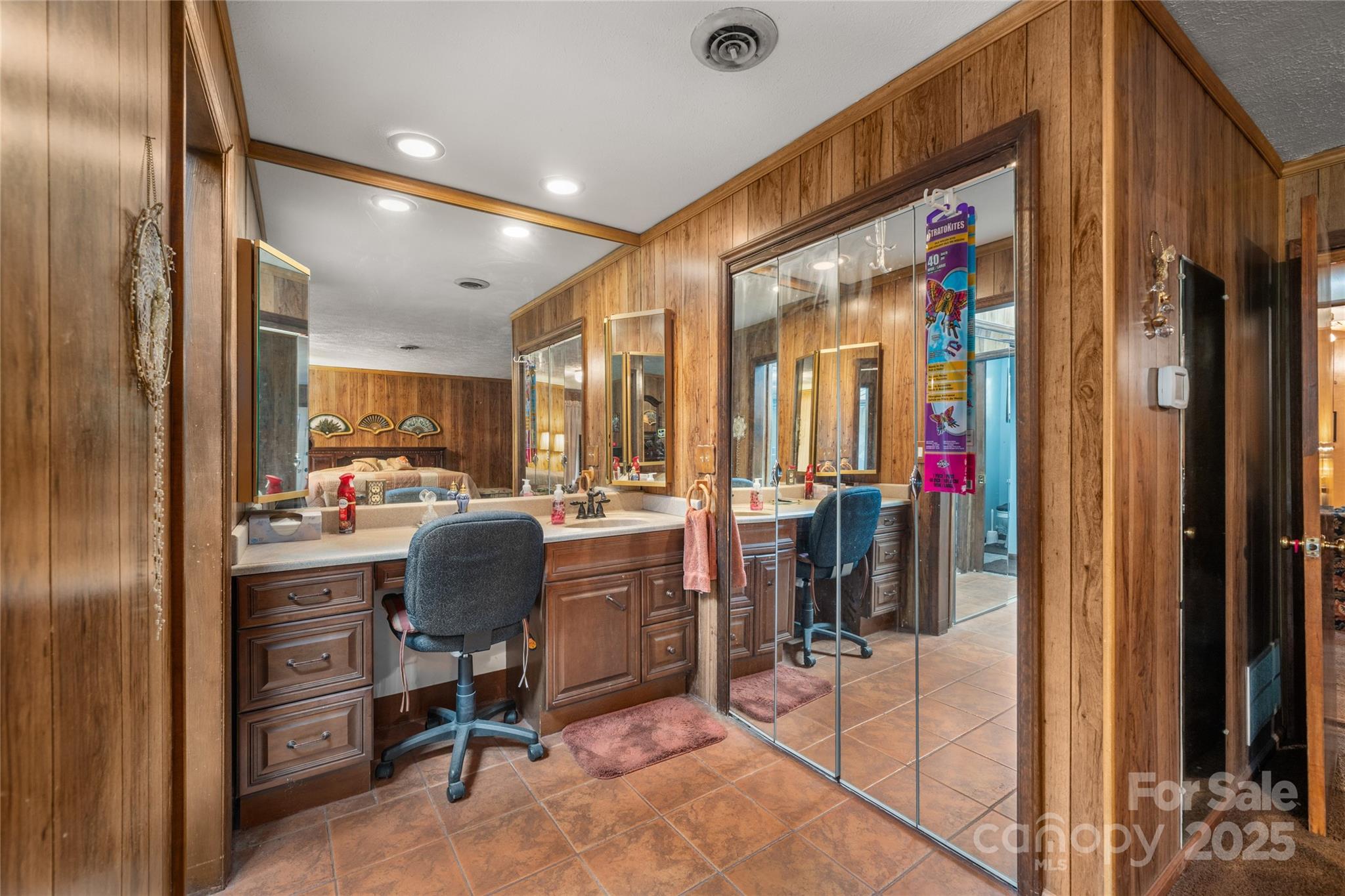 335 Lake Circle Drive Hendersonville NC 28792