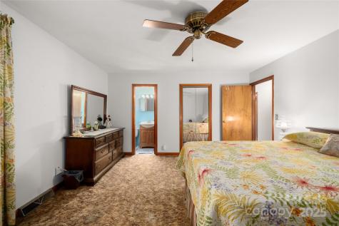 335 Lake Circle Drive Hendersonville NC 28792