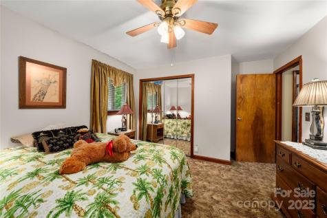335 Lake Circle Drive Hendersonville NC 28792