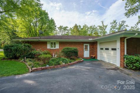335 Lake Circle Drive Hendersonville NC 28792